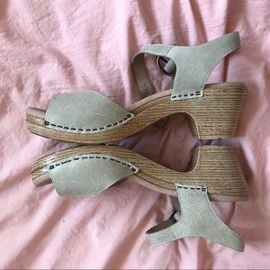 Cute Dansko Summer Sandals!